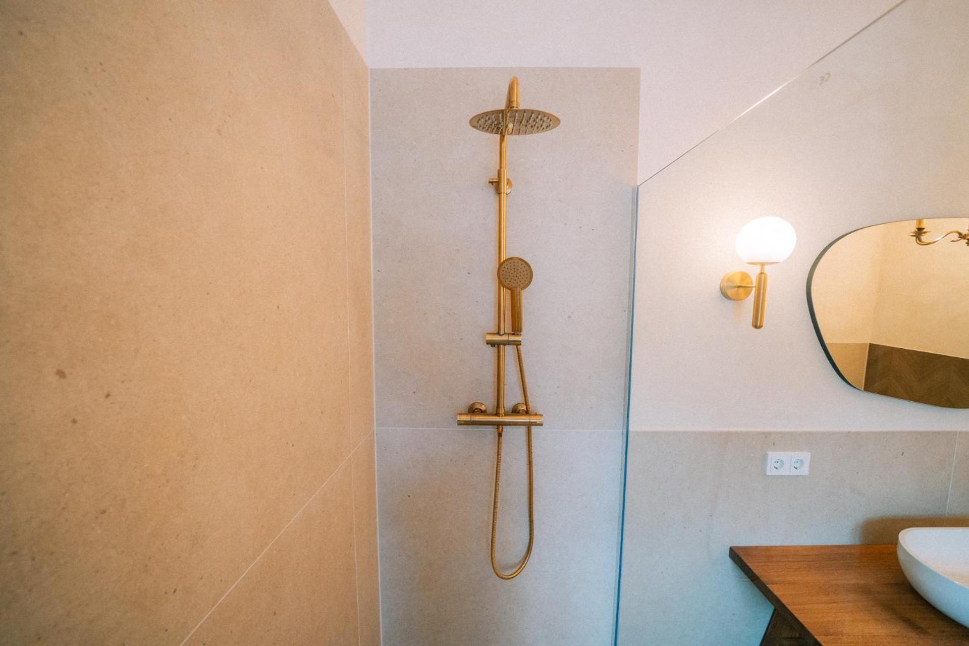 Gut Foersterlay - Exklusive Boutique Apartments Im Historischen Winzerhaus Direkt An Der Mosel Lösnich Habitación foto